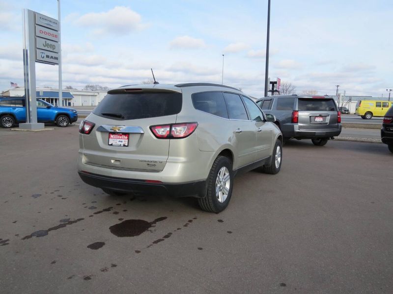Used 2014 Chevrolet Traverse LT AWD 4dr SUV w/2LTImage 5