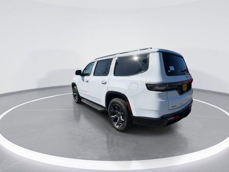 2026 Jeep Grand Wagoneer Limited Altitude 4x4Image 6