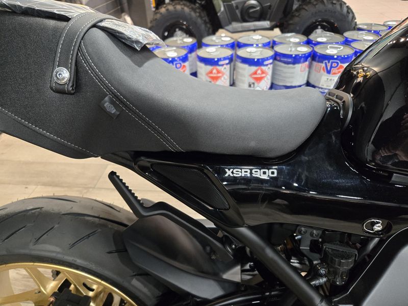 New 2025 Yamaha XSR900 RAVEN Image 11