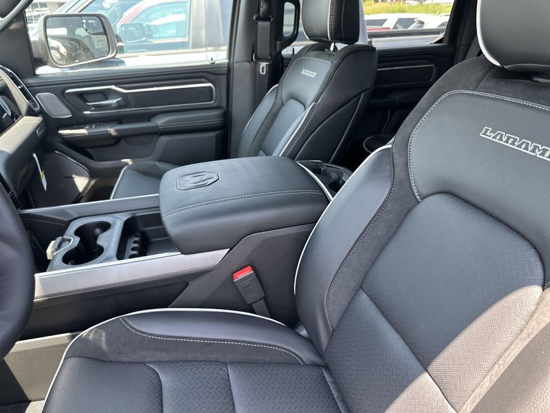 New 2025 RAM 1500 Laramie Crew Cab 4x4 5