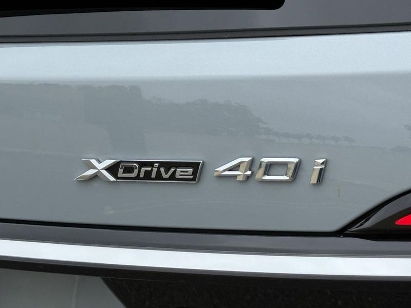 2023 BMW X7 xDrive40iImage 14