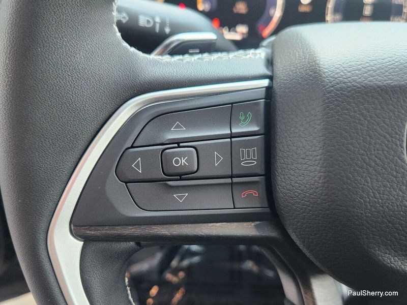 New 2026 Jeep Grand Cherokee L Laredo Altitude 4x4