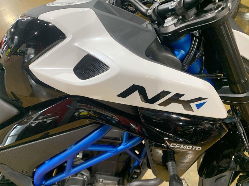 New 2025 CFMOTO 300NK Image 13