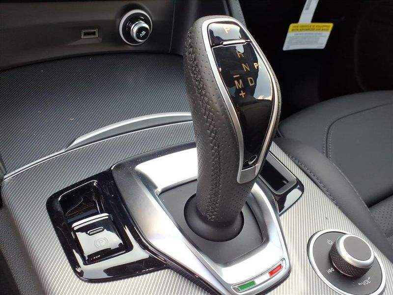 New 2025 Alfa Romeo Stelvio VeloceImage 21