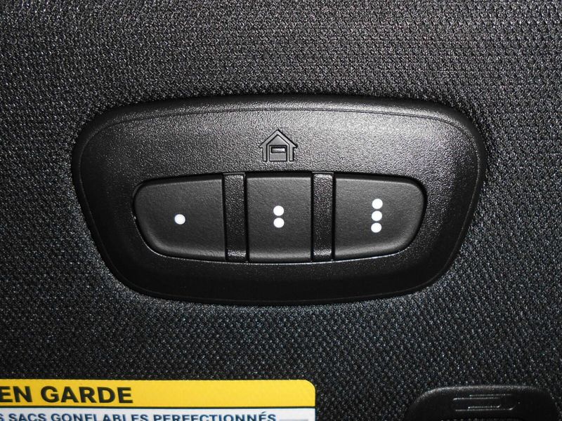 New 2025 Jeep Grand Cherokee L Limited 4x4Image 21