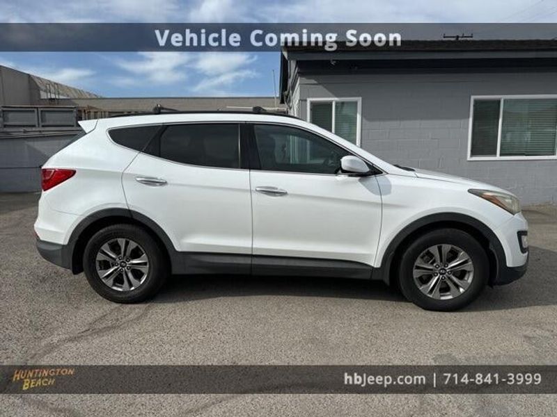 2016 Hyundai Santa Fe Sport 2.4 BaseImage 4