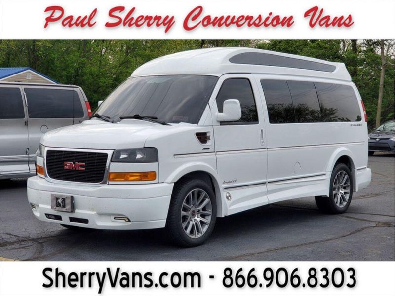 2022 GMC Savana Cargo Image 1