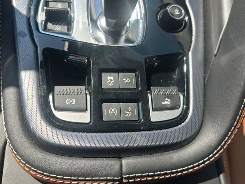 2024 Jaguar F-TYPE R-Dynamic