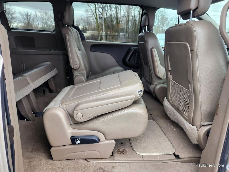 Used 2014 Chrysler Town & Country Touring