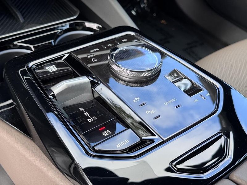 2024 BMW 5 Series 530iImage 26