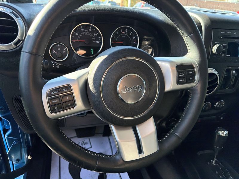 Used 2014 Jeep Wrangler Unlimited Freedom EditionImage 25