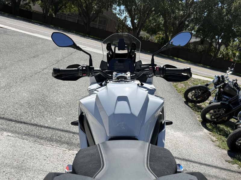 2026 BMW S 1000 XR