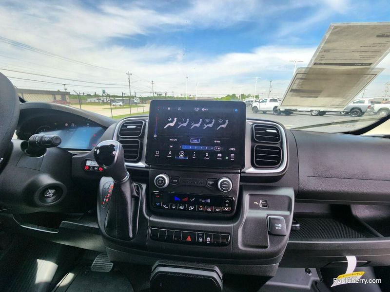 2023 RAM ProMaster 2500 Window Van High Roof 159WBImage 6