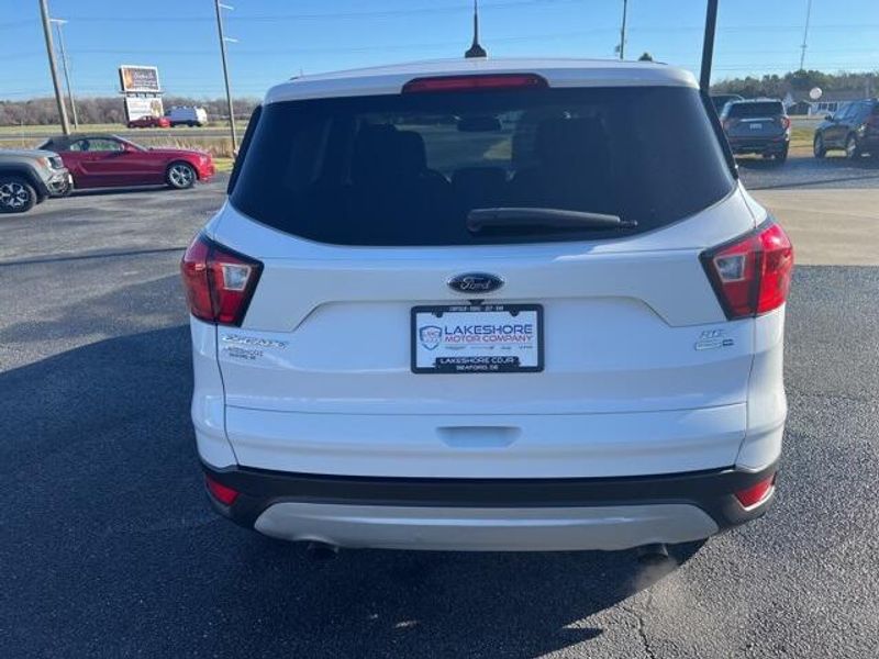 2019 Ford Escape SEImage 6