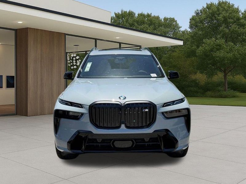 New 2027 BMW X7 M60iImage 4
