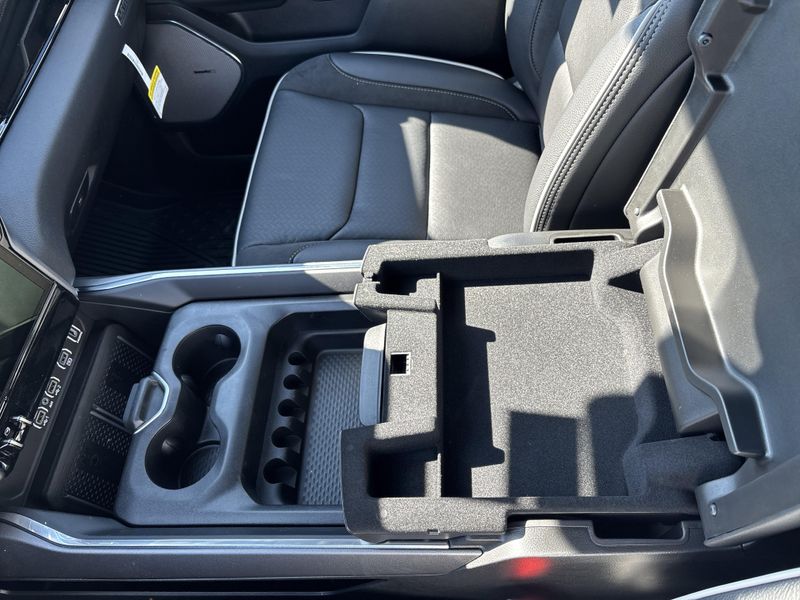 New 2026 RAM 1500 Laramie Crew Cab 4x4 5