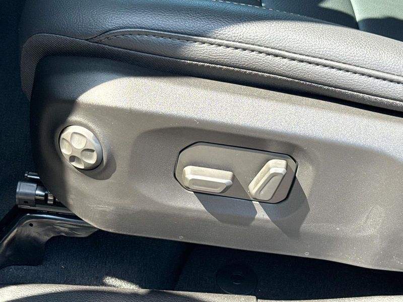 New 2026 Jeep Wrangler 4-door Sahara
