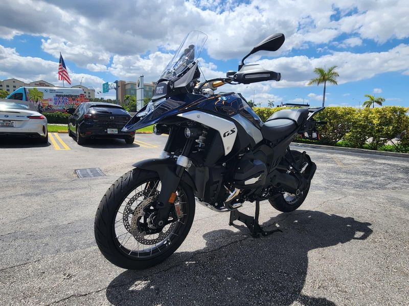 2026 BMW R 1300 GSImage 3