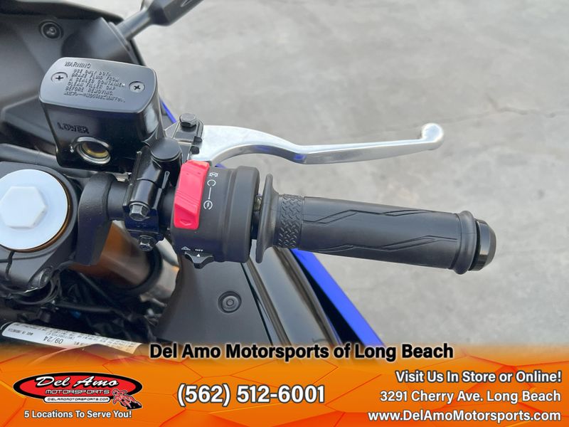 2025 Yamaha YZF-R3 ABS Image 14