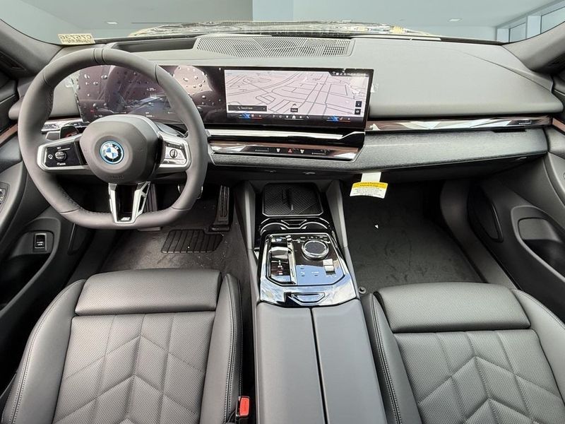 2025 BMW i5 eDrive40Image 22