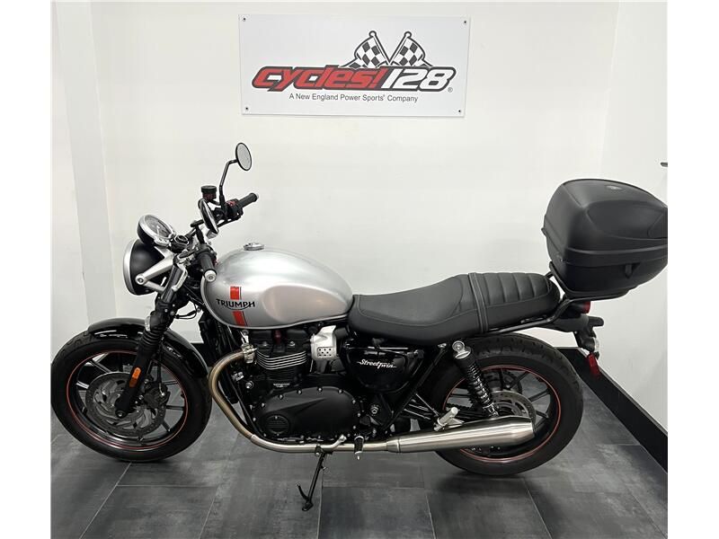 Used 2017 Triumph STREET TWIN Image 3