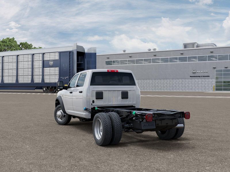 New 2025 RAM 4500 Chassis Cab TradesmanImage 38
