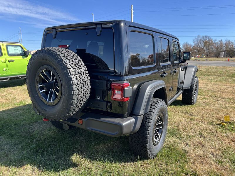 New 2026 Jeep Wrangler 4-door RubiconImage 8