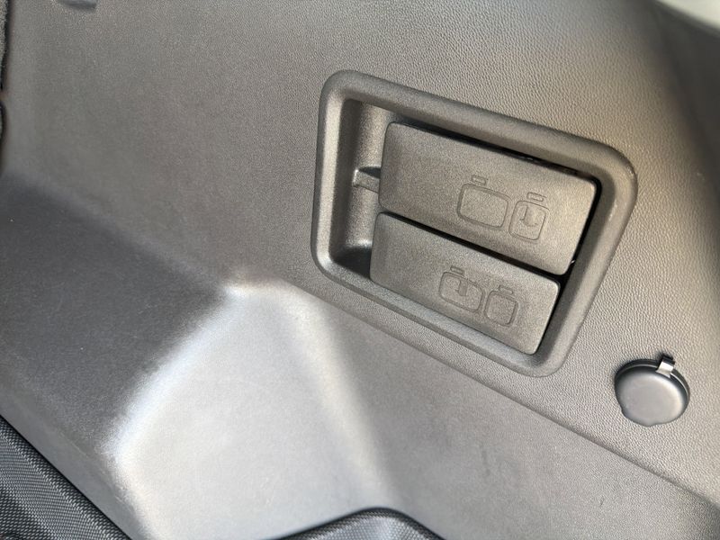 Used 2022 GMC Terrain SLEImage 21