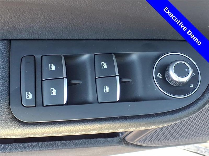 New 2025 Alfa Romeo Giulia RwdImage 18