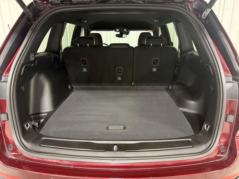 Used 2024 Jeep Grand Cherokee AltitudeImage 6