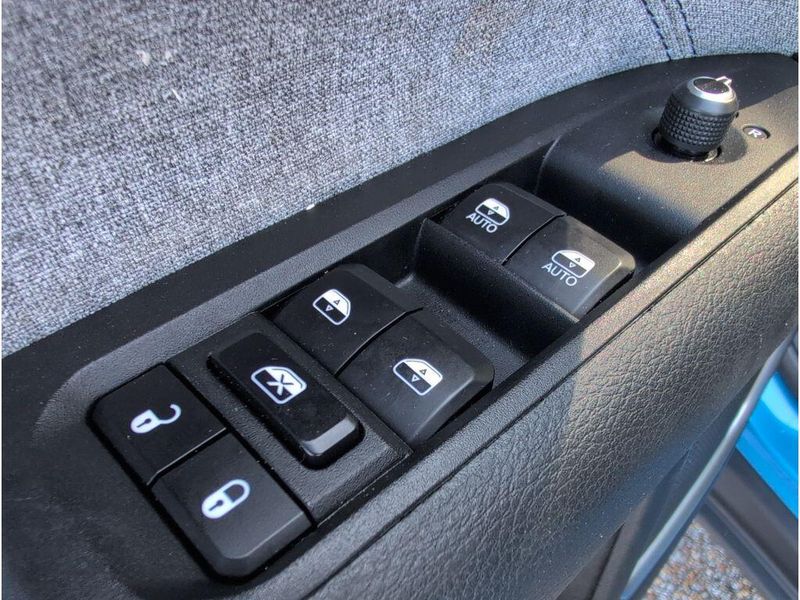Used 2024 Jeep Compass LatitudeImage 12