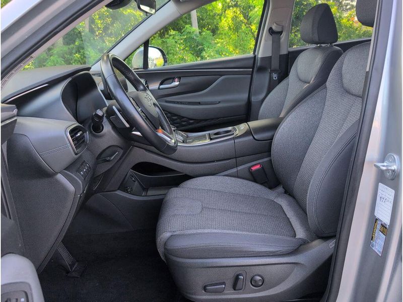 2023 Hyundai Santa Fe SELImage 10