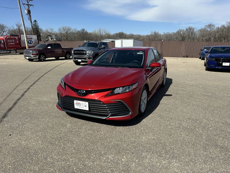 2023 Toyota Camry LEImage 4