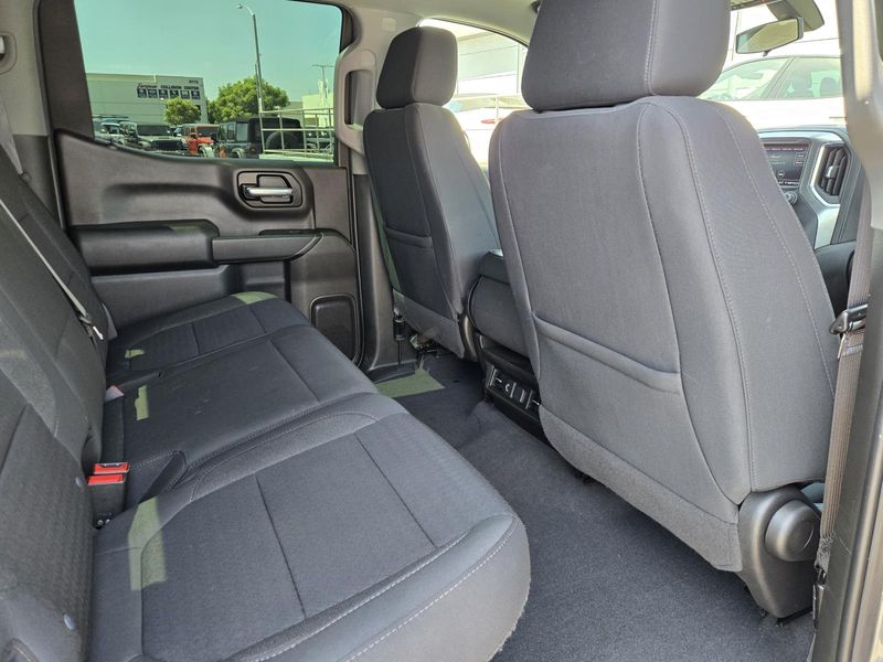 Used 2022 Chevrolet Silverado 1500 LTD 2WD Crew Cab 147 LT