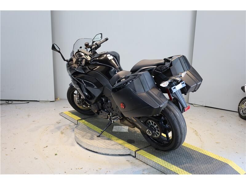 Used 2021 Kawasaki NINJA 1000 Image 5