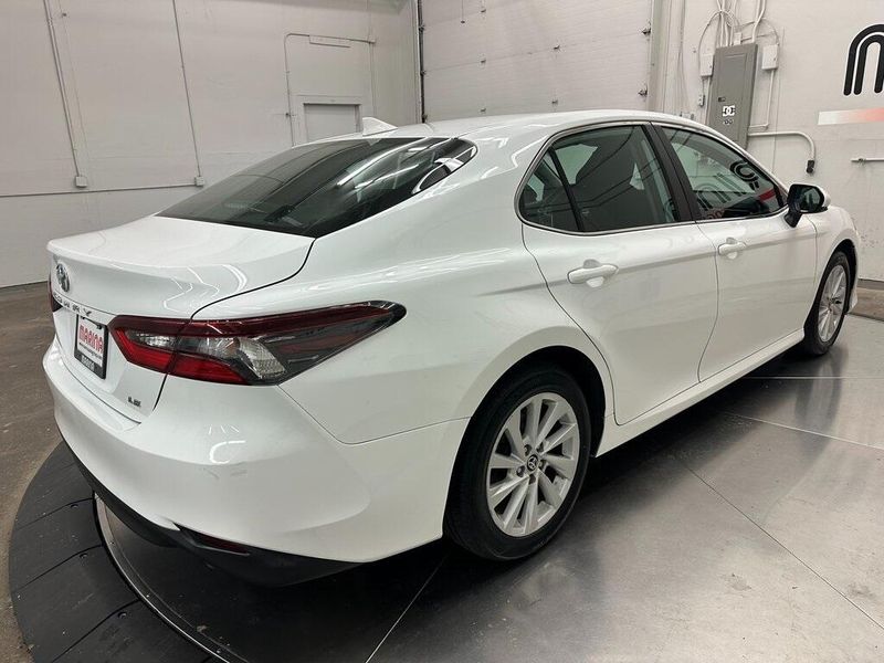 2022 Toyota Camry LEImage 14