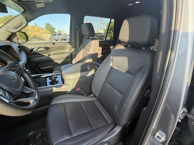 2025 Chevrolet Tahoe Z71 photo 18