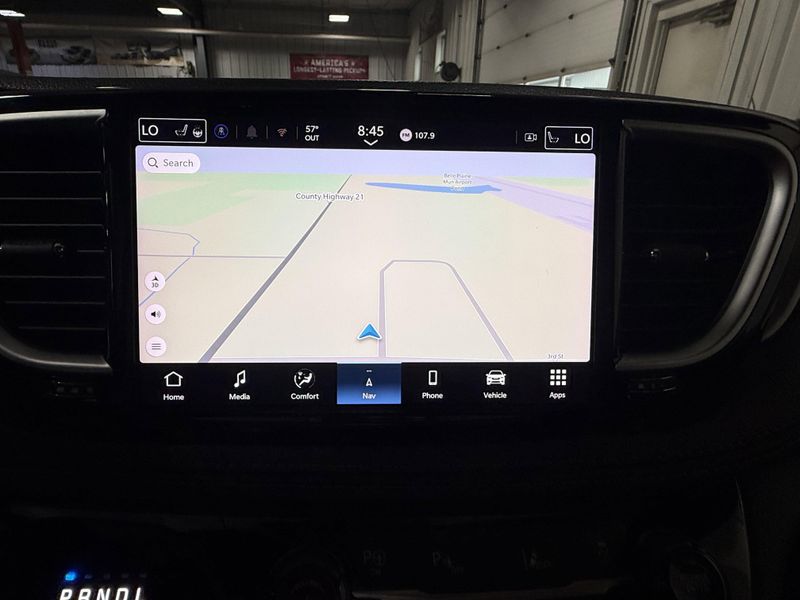 Used 2024 Chrysler Pacifica Hybrid PinnacleImage 31