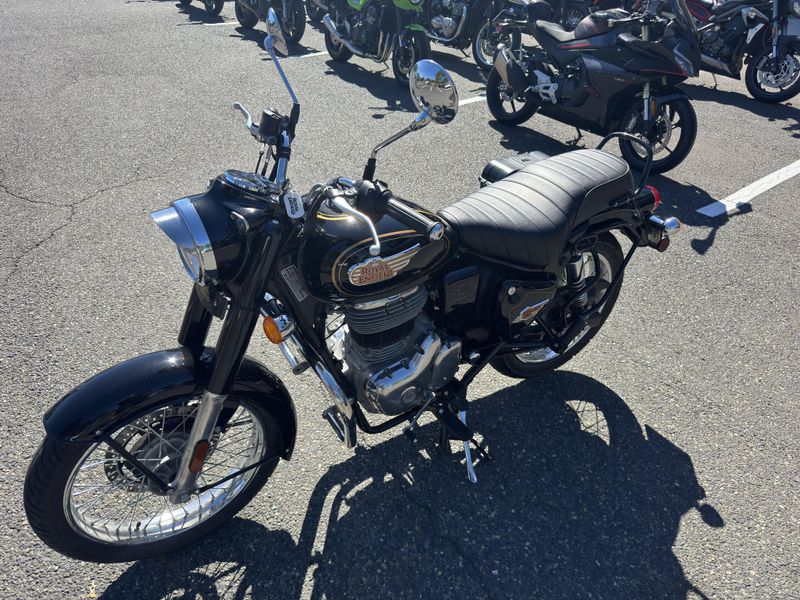 2024 Royal Enfield Bullet 350 - BLACK AND GOLD 