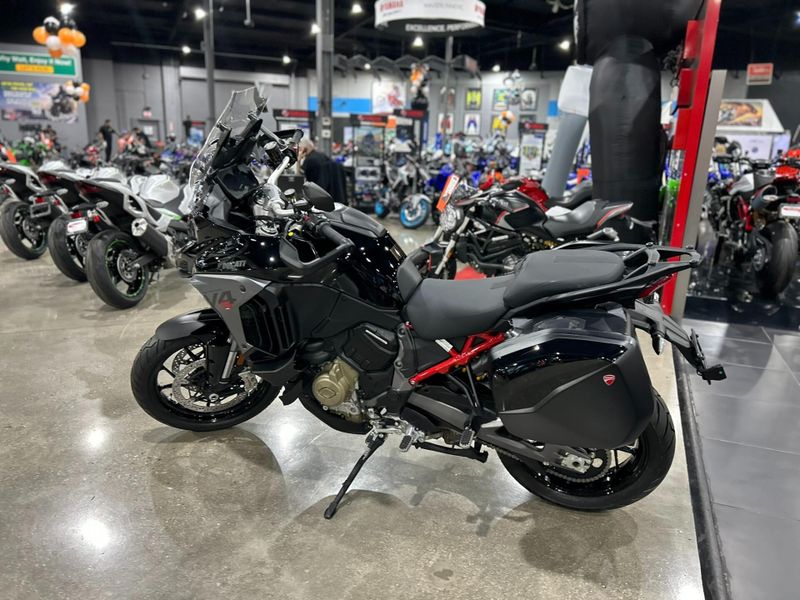 New 2025 Ducati MULTISTRADA V4 S TRAVEL & RADAR Image 29
