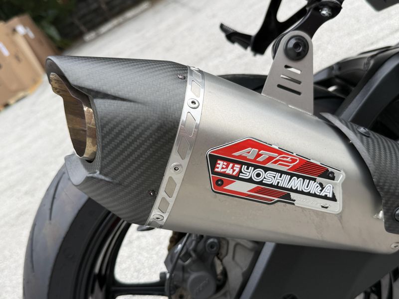 2025 Suzuki GSX-R1000RZ