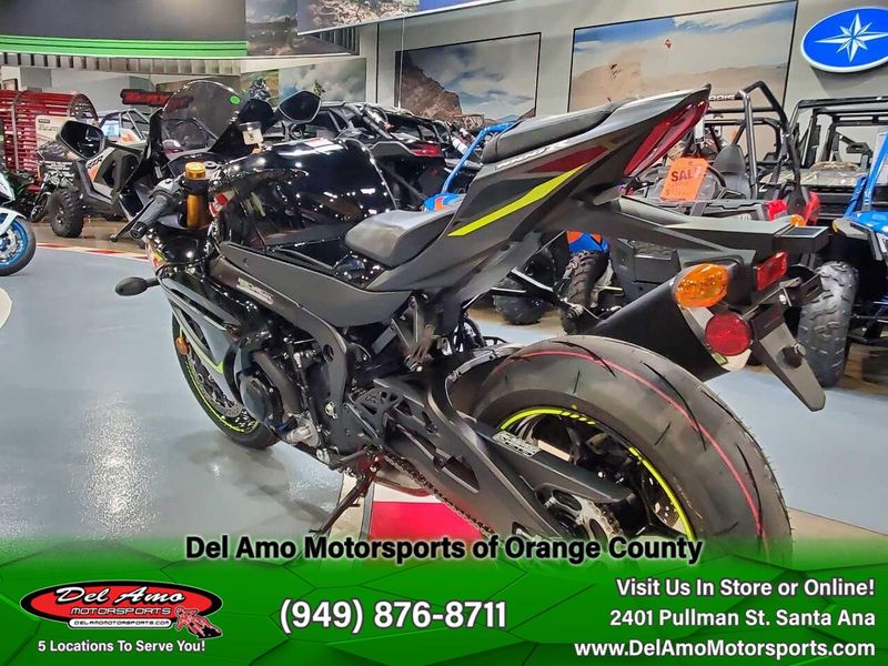 2023 Suzuki GSX-R1000R CA Image 5