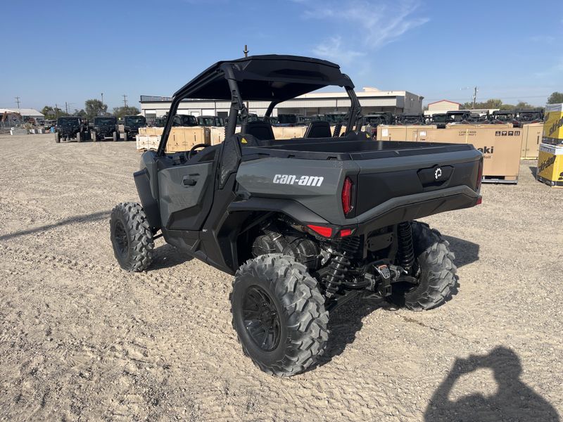 New 2027 Can-Am COMMANDER XT 1000R 