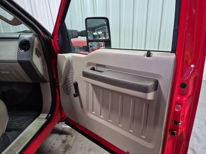 2008 Ford F-250 XLImage 10