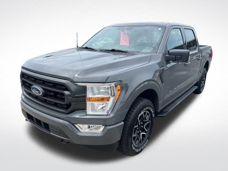 2021 Ford F-150 XLTImage 3
