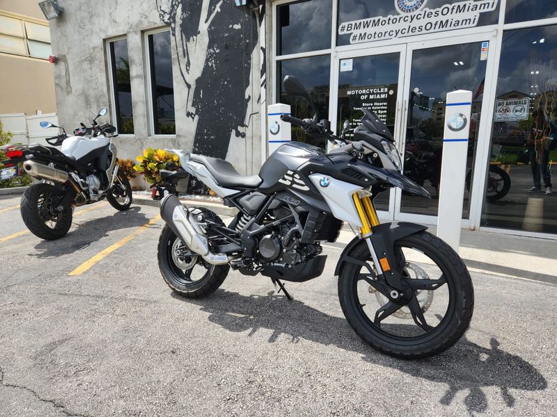 2024 BMW G 310 GS Image 11