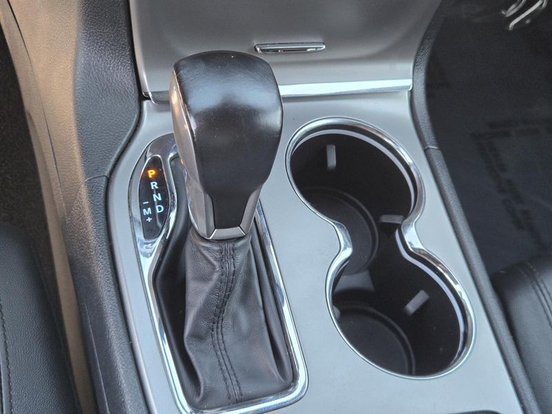 Used 2021 Jeep Grand Cherokee Laredo X 4x4