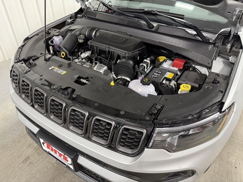 New 2026 Jeep Compass Latitude Altitude 4x4Image 18