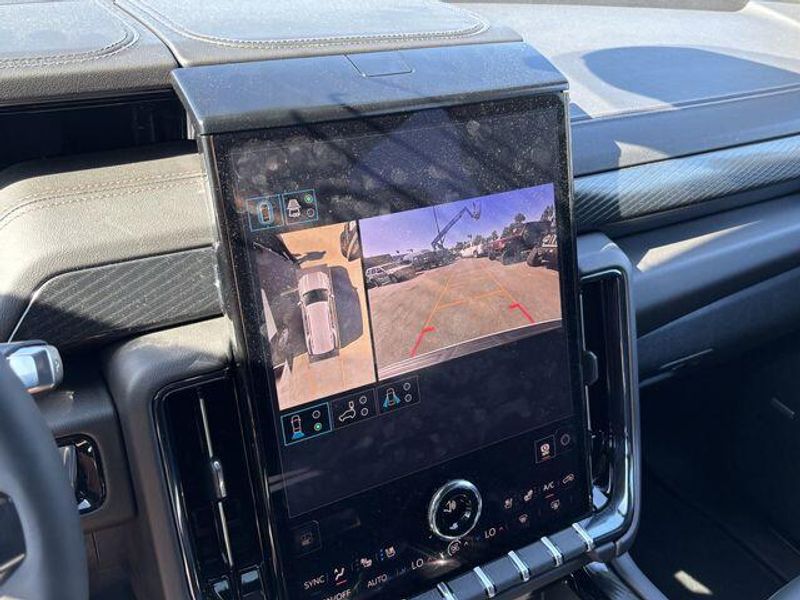 Used 2026 GMC Yukon AT4Image 6