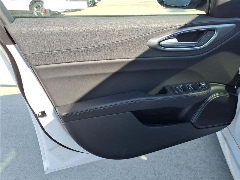 New 2026 Alfa Romeo Giulia VeloceImage 16